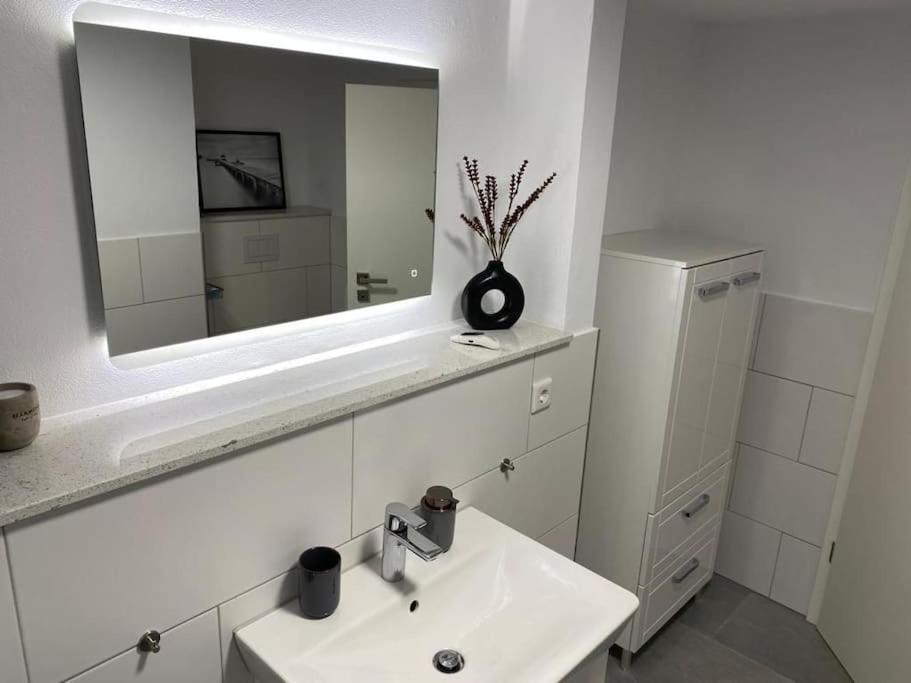 Ferienwohnung Hereinspaziert Wilhelmshaven Exterior foto