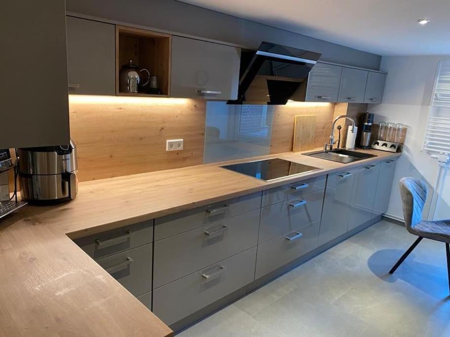 Ferienwohnung Hereinspaziert Wilhelmshaven Exterior foto